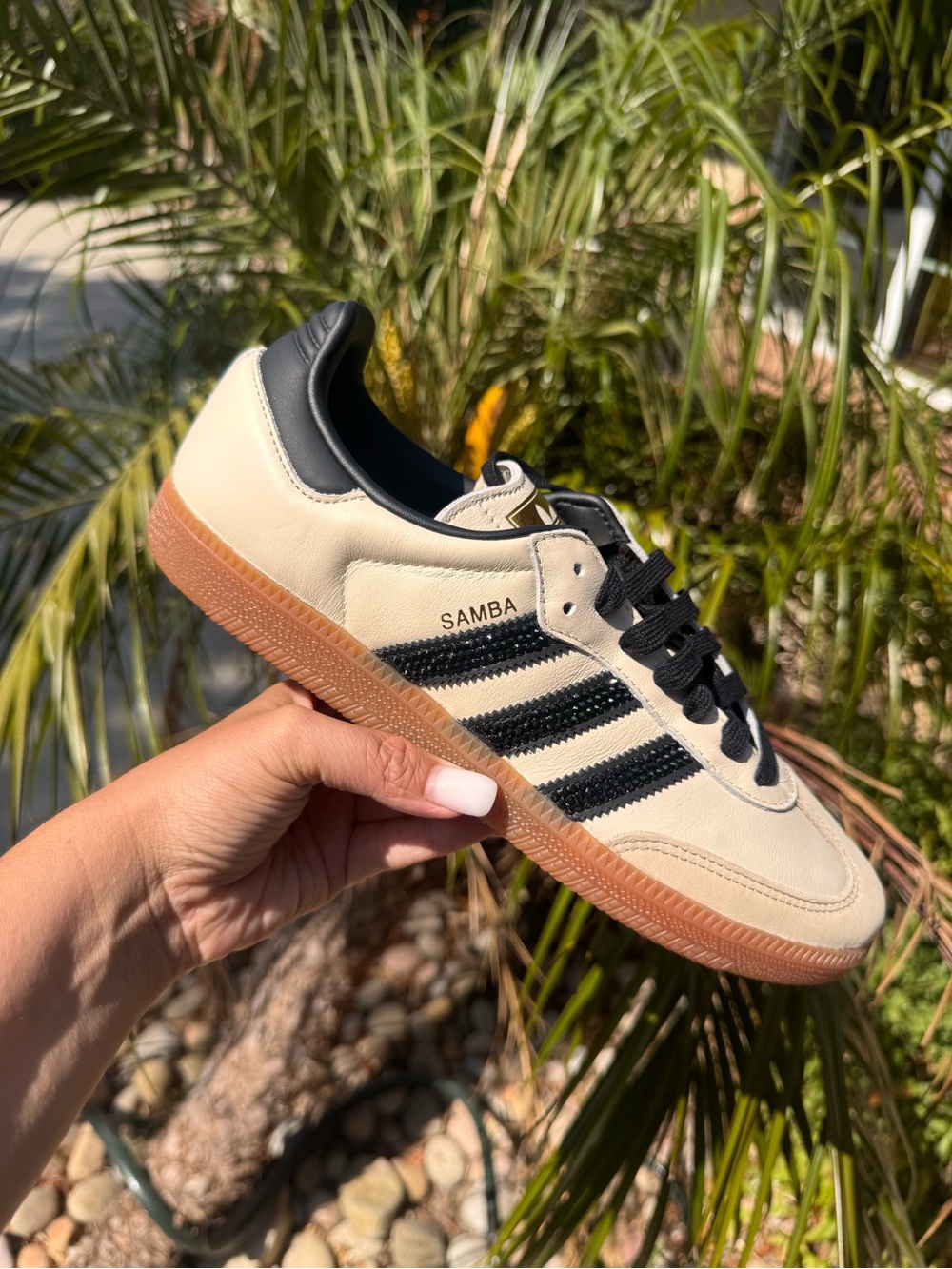 NWT Adidas Samba OG Women’s Shoes Cream/Black - Picture 3 of 6